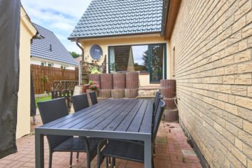 Garten/Terrassenseite - DOPPELHAUSCHARAKTER IM SCHÖNEN DELINGSDORF