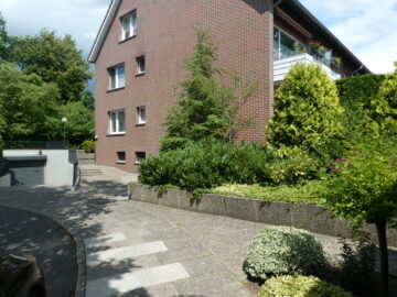 Wohnanlage Giebelseite - 1.ETAGE, SÜD-BALKON * SONNE SATT, SACKGASSE! (Hamburg-Rahlstedt)