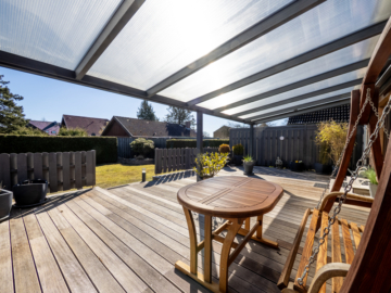 Überdachte Sonnenterrasse - MODERNISIERTES EINFAMILIENHAUS MIT VOLLKELLER * VIEL PLATZ!