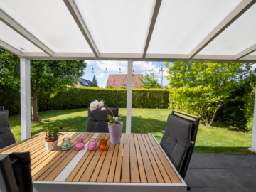 Terrasse - INSIDERTIPP! DEN RASEN MÜSSEN SIE ABER SELBST MÄHEN :-)