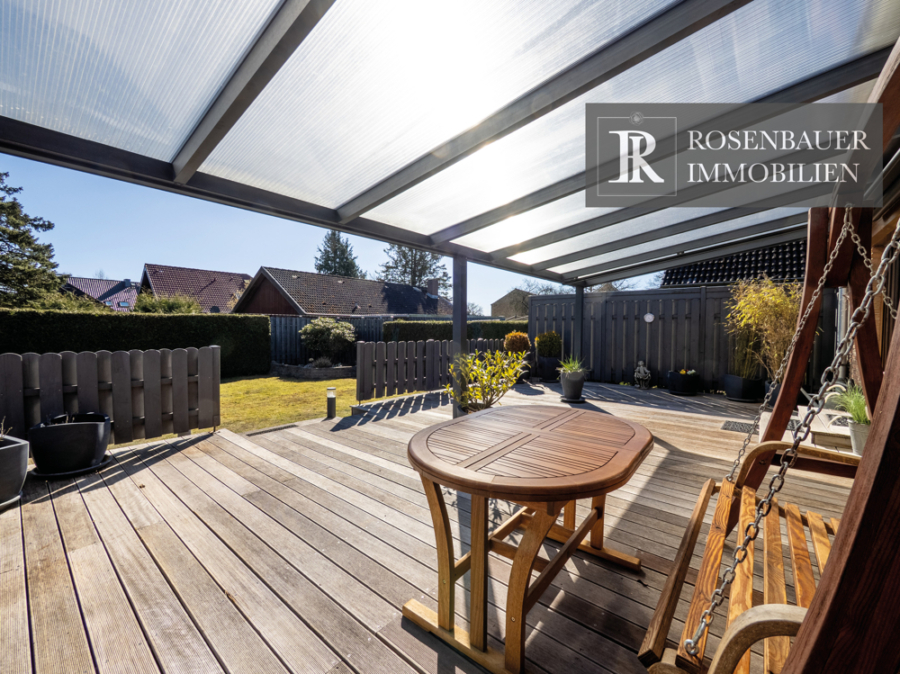 Überdachte Terrasse - FAMILIENGERECHTES EINZELHAUS * MODERNISIERT MIT VOLLKELLER & GARAGE (PÖLITZ)