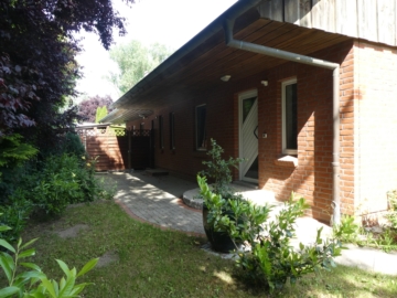 Hauseingang - LÄNDLICHES STEINHORST – MAISONETTE WOHNUNG