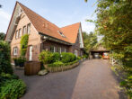 HIER WOHNEN SIE GUT. VIEBROCKHAUS IN FELDRANDLAGE *VOLLKELLER * CARPORT! (BAD OLDESLOE) - Haus